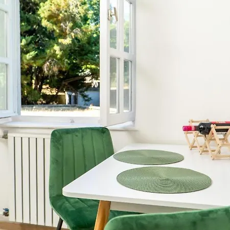 Apartment Budai Zoldovezet Kozpont, Apartmanhaz, Rendezvenykozpont Es Etterem Budapest