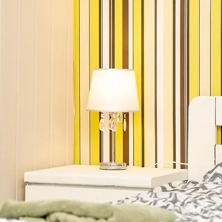 Budai Zoldovezet Kozpont, Apartmanhaz, Rendezvenykozpont Es Etterem Budapest